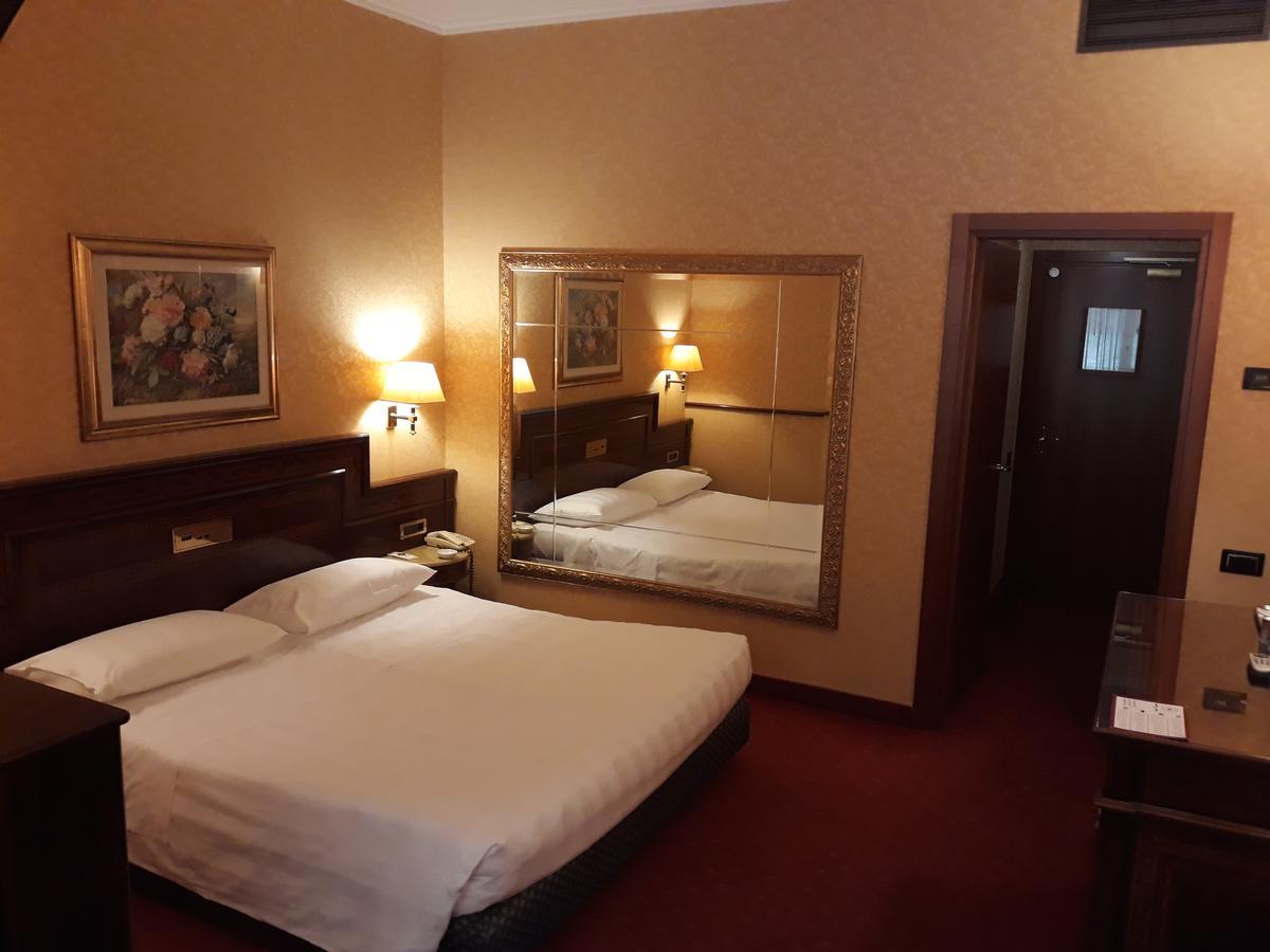 Hotel Motel Luna Segrate Esterno foto